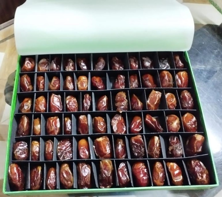 Corporate-Souvenir-Gift-Box-Aseel-Dates-Pakistan-3.jpg