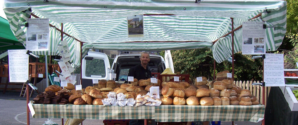 The-mill-s-bread-stall-at-a-London-Farmers-Market_jquerygallery_billboard_large.jpg