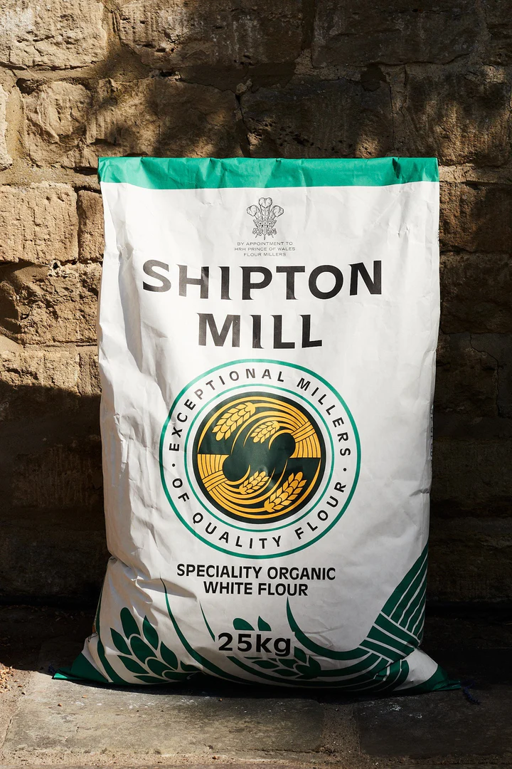 shipton-mill-25kg-organic-white-spelt-flour-408-flour-online-direct-from-the-mill-38972616409345.webp