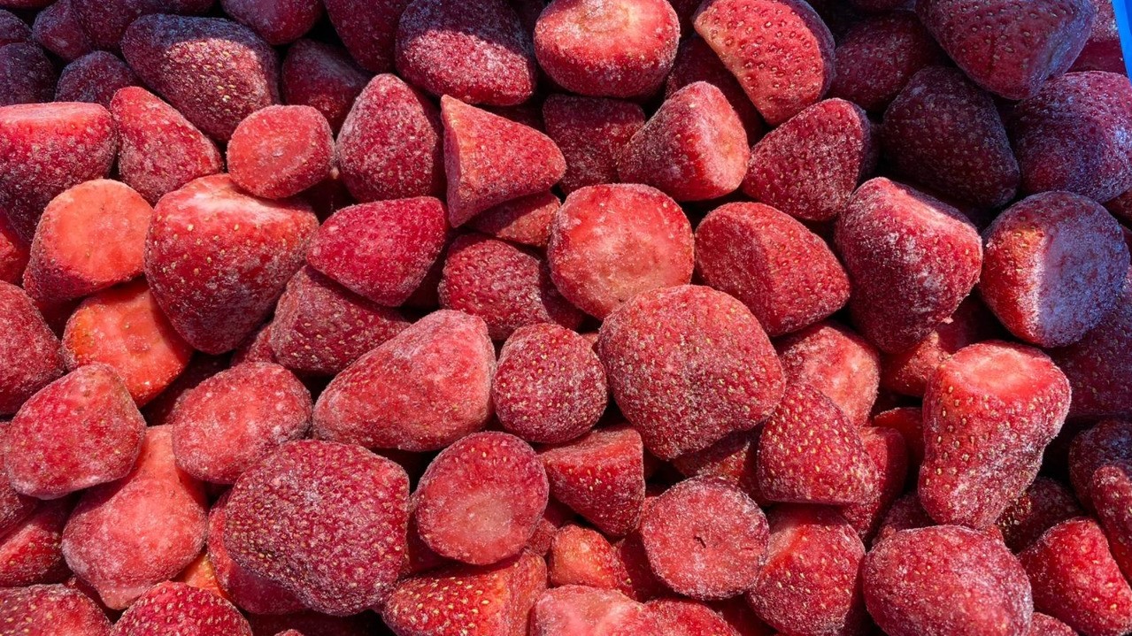 Egypt-Frozen-Strawberry-778323 (1).jpg