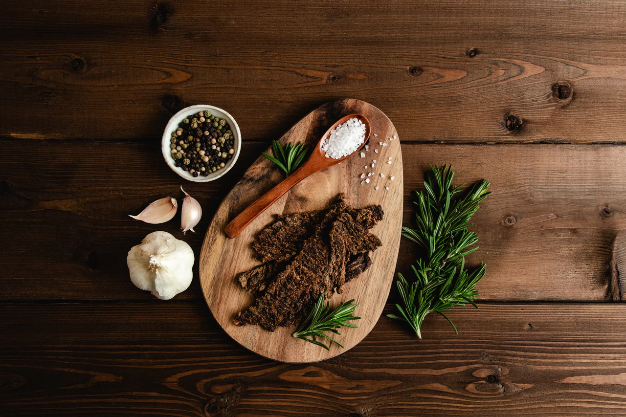 SavageJerkyBeef_ProductPhotos_PepperandSeaSalt017_0e973672-8db3-4a24-88d7-46b231e0dbbf.webp