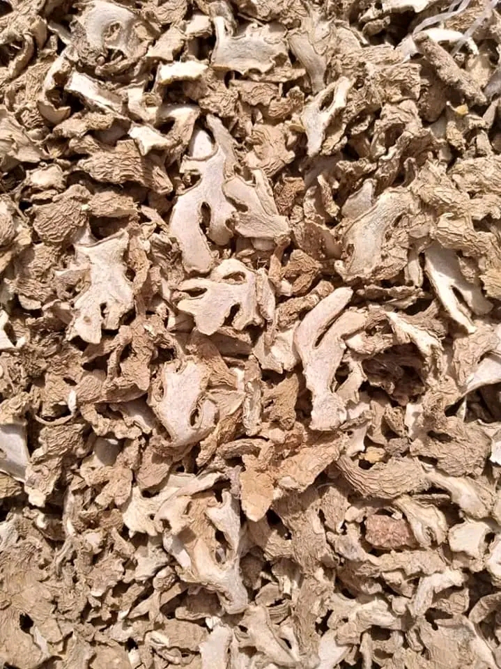 Nigerian Dry Split Ginger for Sale.jpg