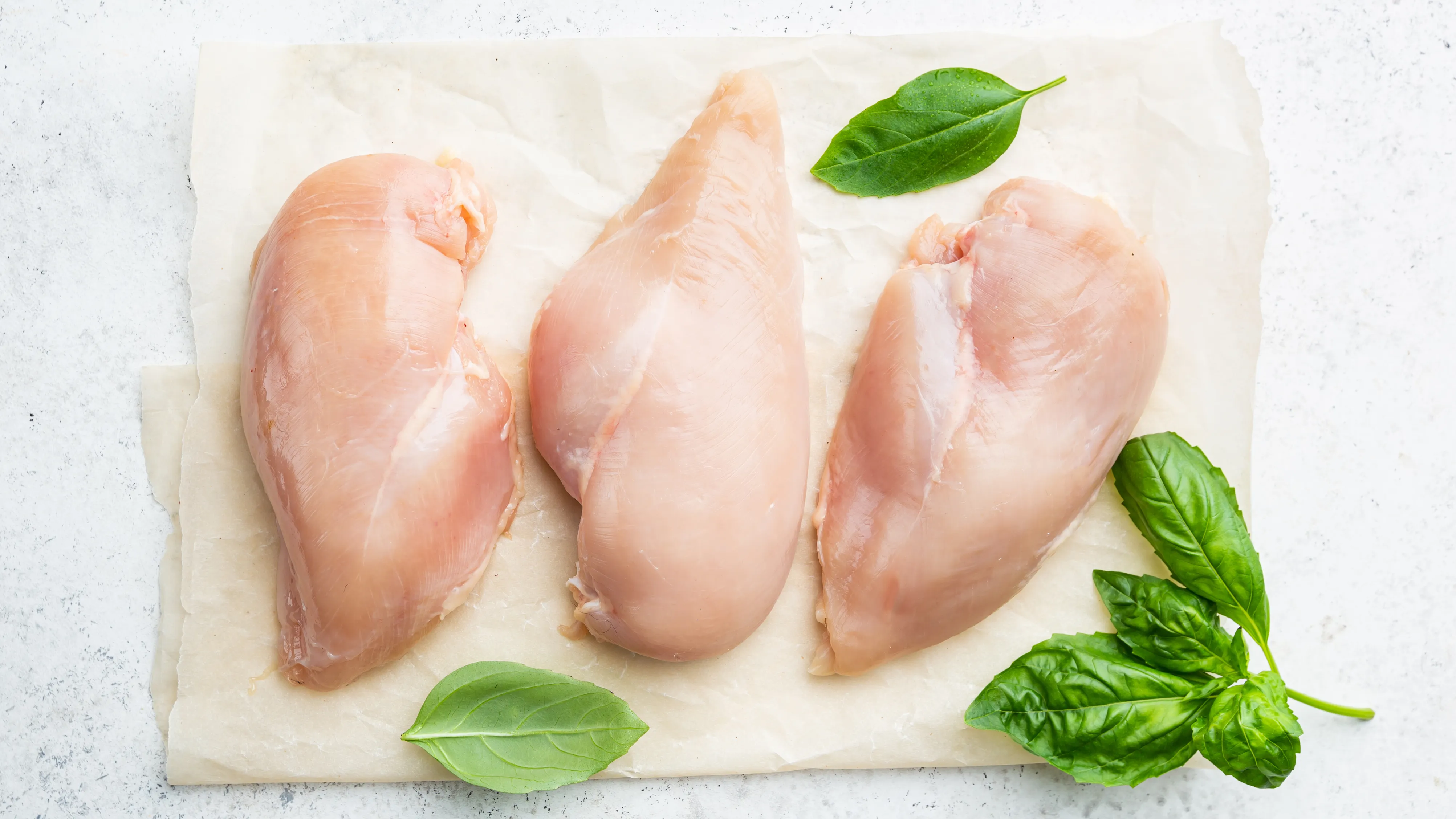 should-you-wash-chicken.webp