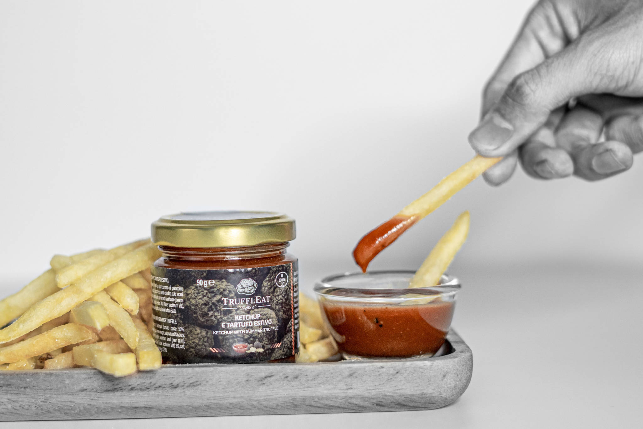 9067-ketchup-con-tartufo-nero-estivo-truffleat-6.jpg