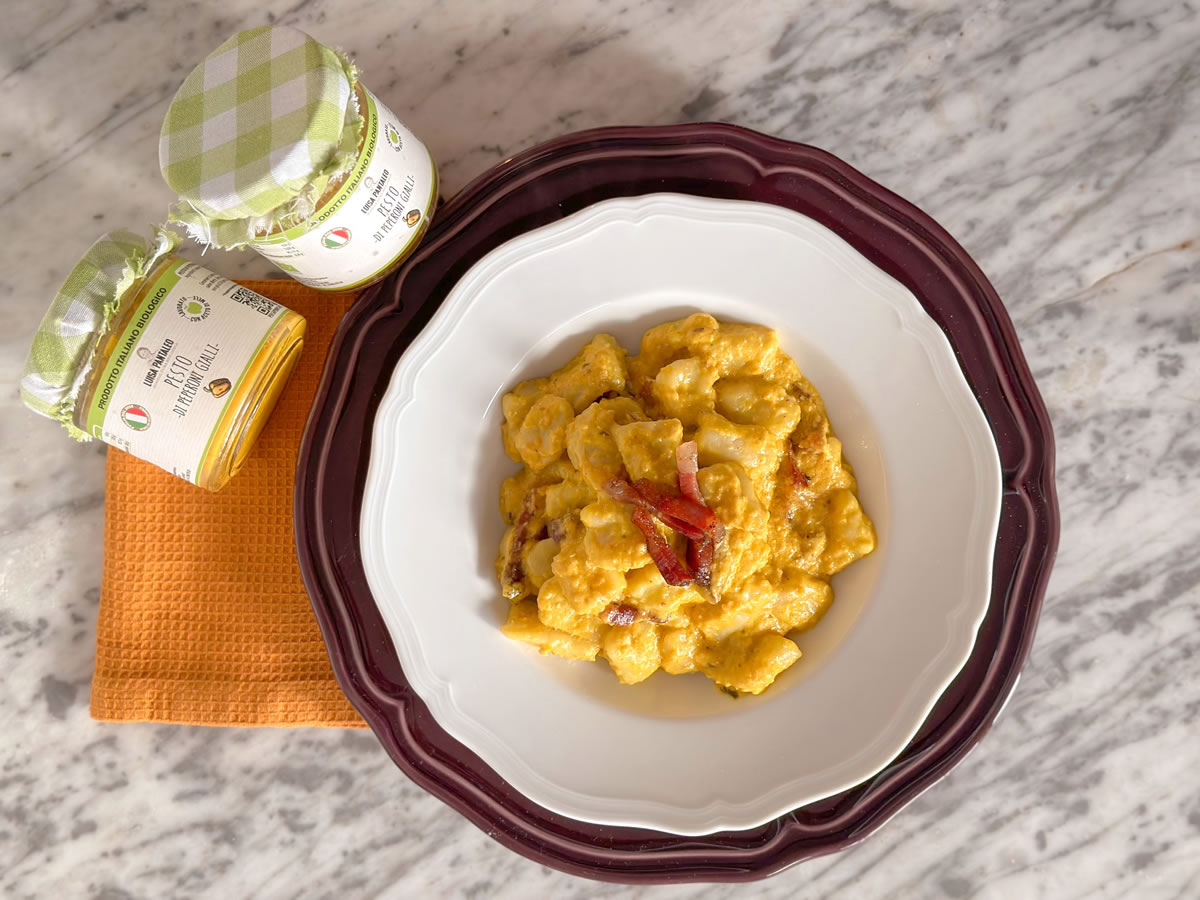Pantaleo-GNOCCHI-con-pesto-di-peperoni-gialli-SCATTO-4.jpg