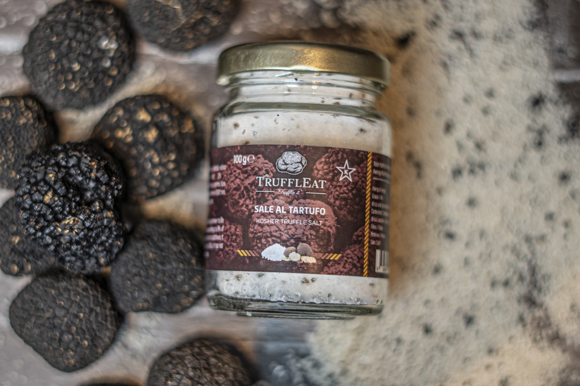 sale-al-tartufo-nero-truffleat-4.jpg