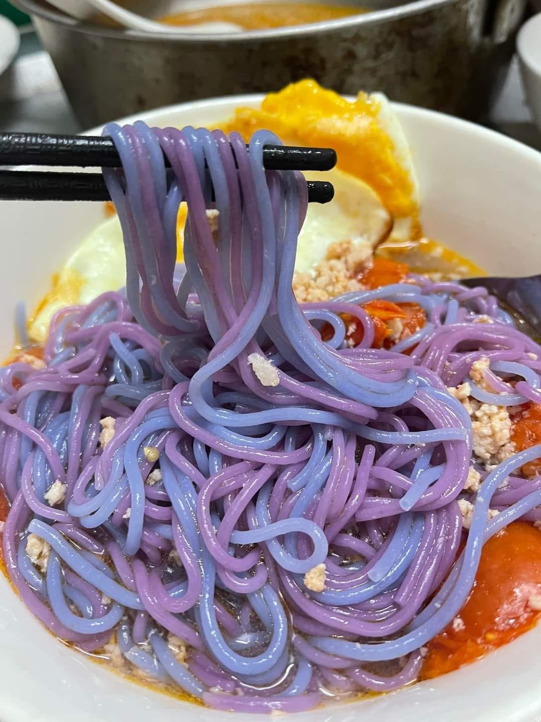 bun ngu sac2.jpg
