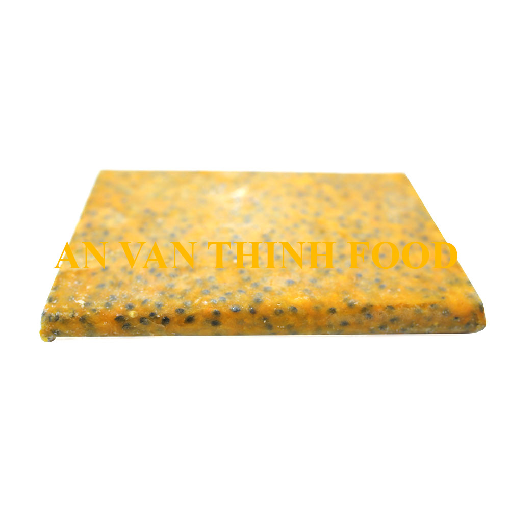 Passion fruit puree with seed.jpg