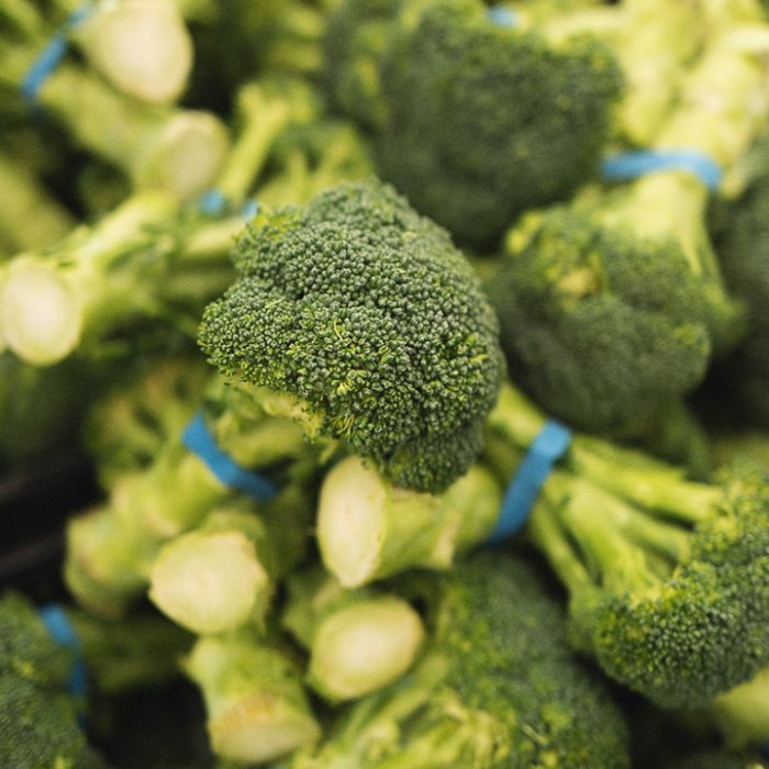 broccoli-bunches-720px-700x700.jpg