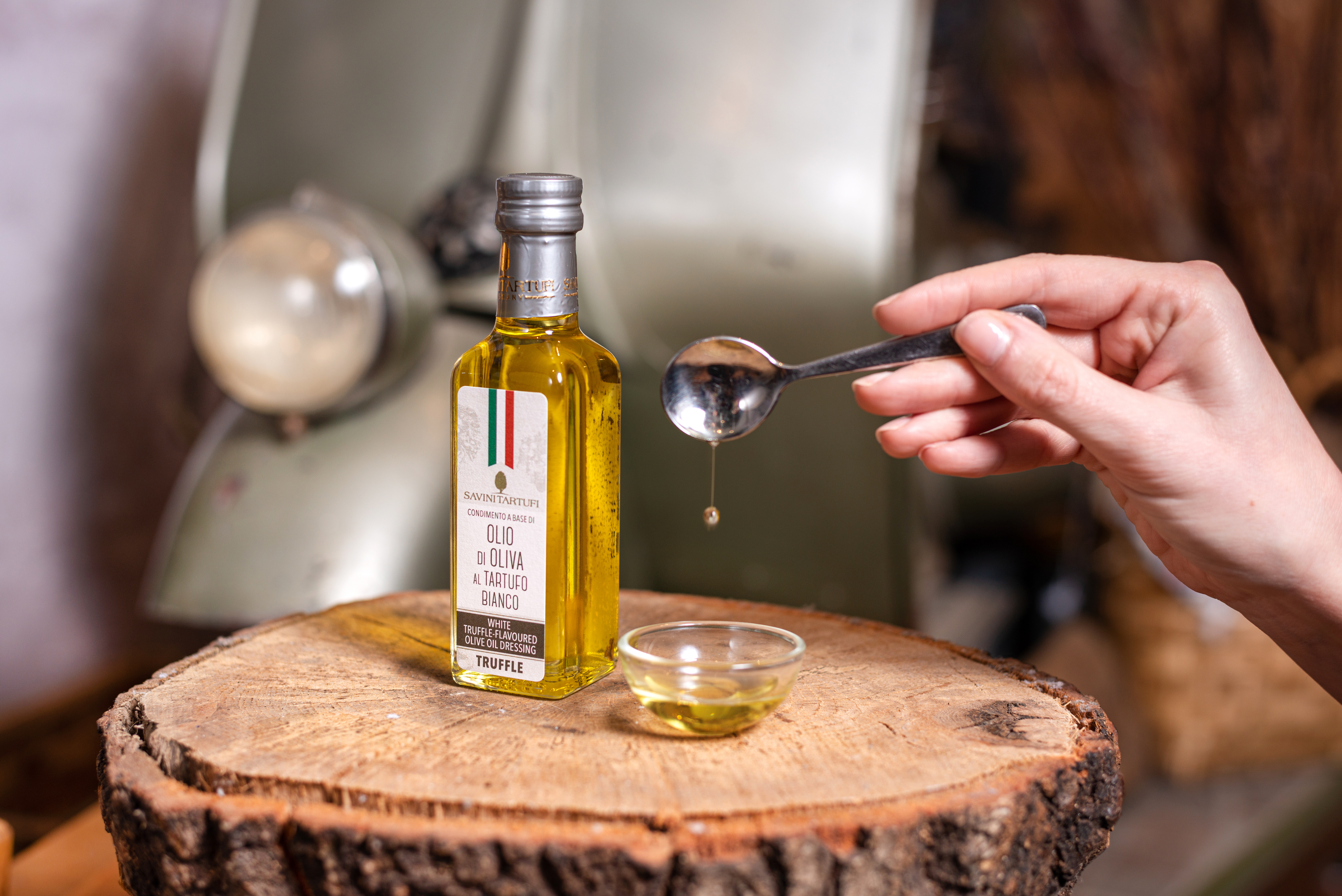 olio con goccia tb.jpg