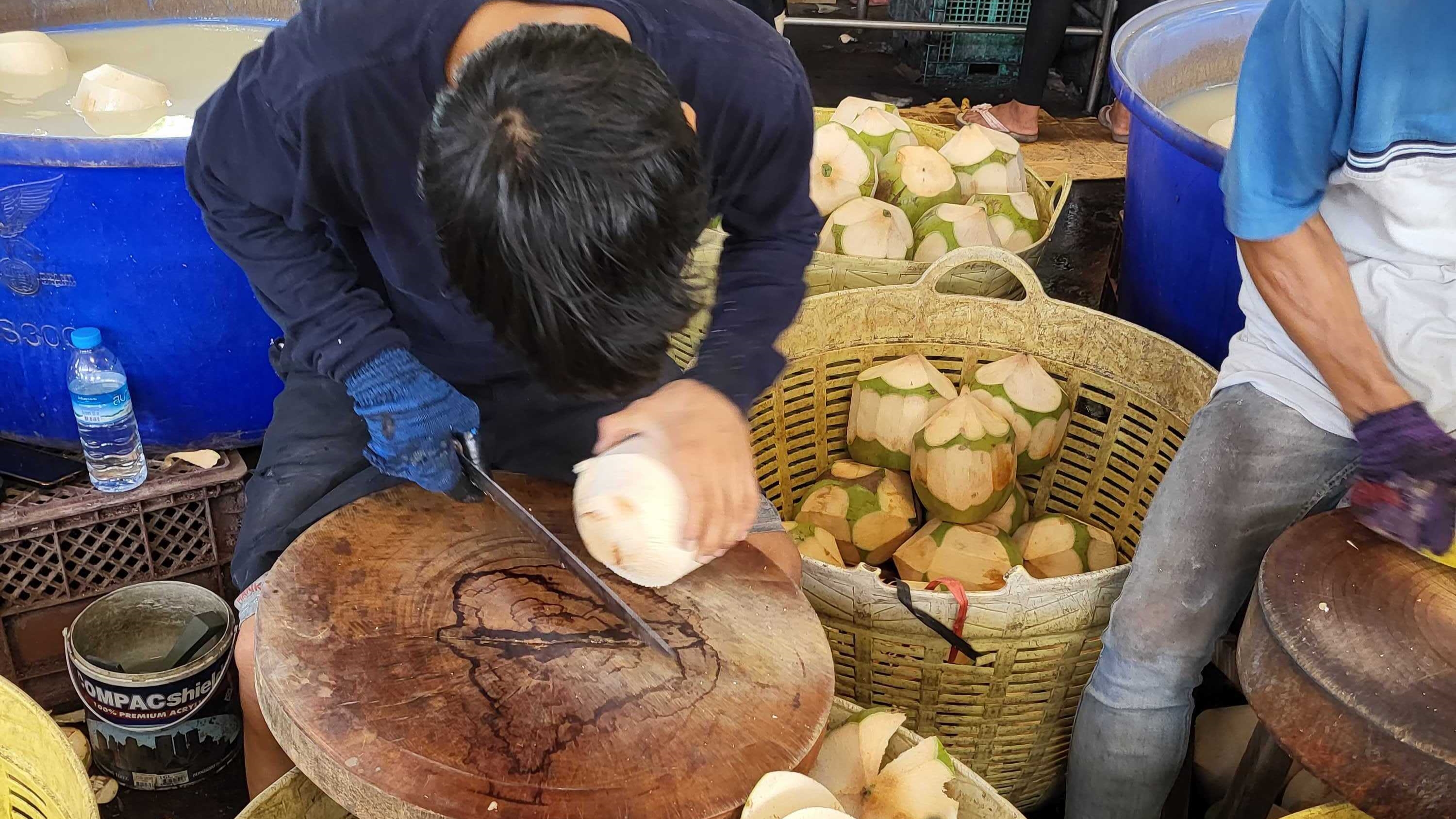 태국 Fresh Young Coconut - 1.jpg